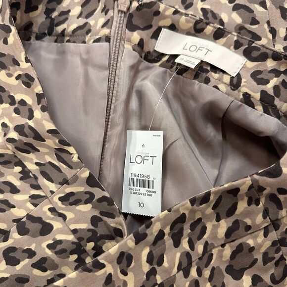 Loft Skirt Animal Print fully lined. Size 10 - Picture 6 of 6